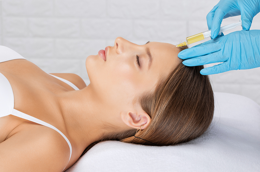 Esthetician does a PRP facial. PRP facial benefits